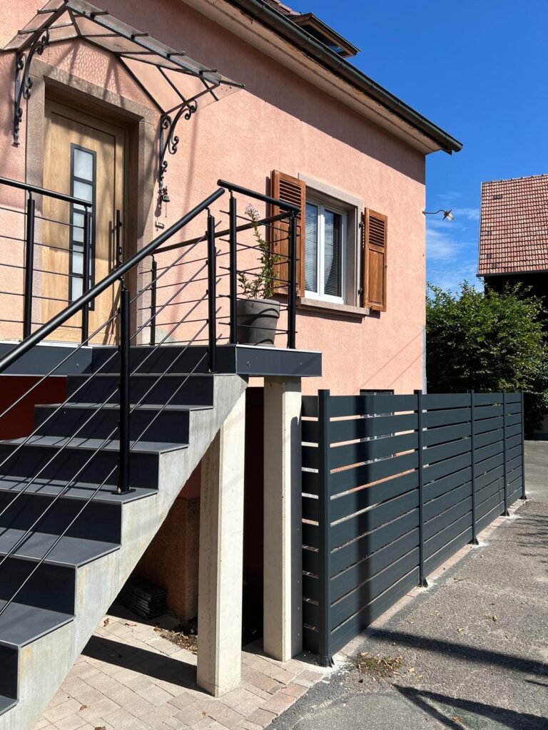 Nom du deuxieme article